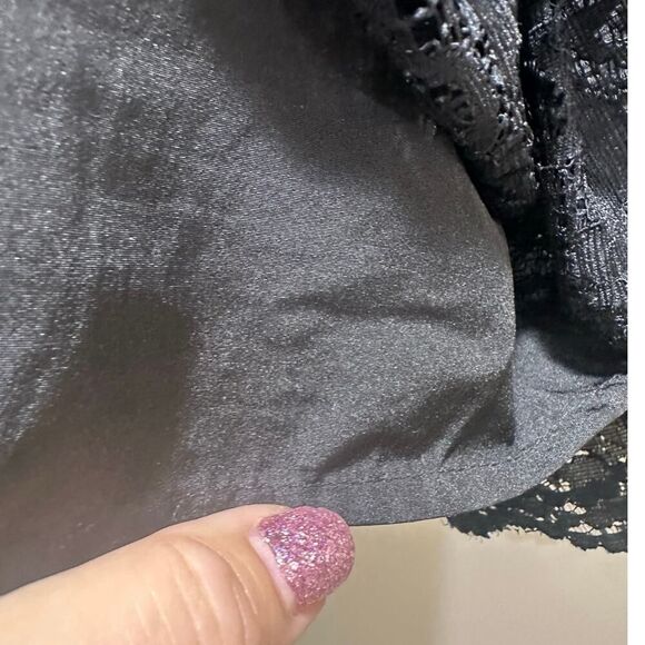 Banana Republic Black Lace Crochet Mini Pencil Skirt Size 00P Petite Whimsigoth - Picture 4 of 16